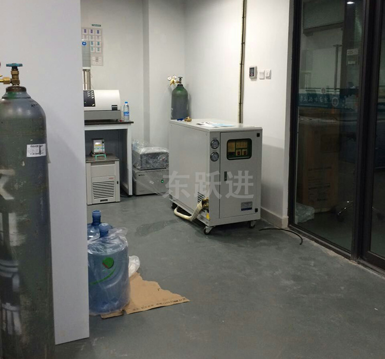 实验室冷水机
